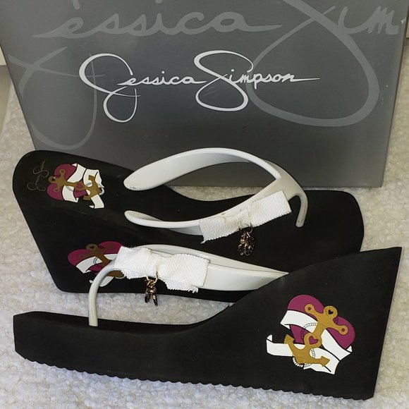 JESSICA SIMPSON White Patent Leather Wedge Sandal (NWOT) - Picture 6 of 11
